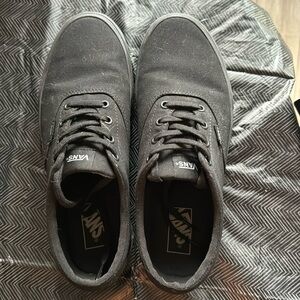 Black Vans like new Size 11